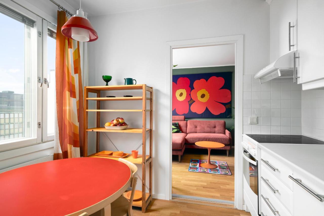 Apartamento Wehost Spacious Traveller'S Hq Above Metro @Vilhonvuorenkuja 16 Helsinki Exterior foto